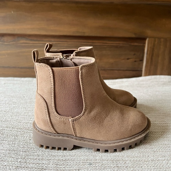 GAP Other - Like New - Toddler Suede Ankle Boots